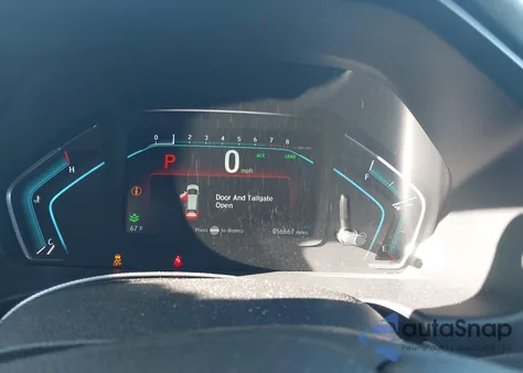 2018 Honda Odyssey Touring из США, поврежденный, VIN 5FNRL6H87JB058038